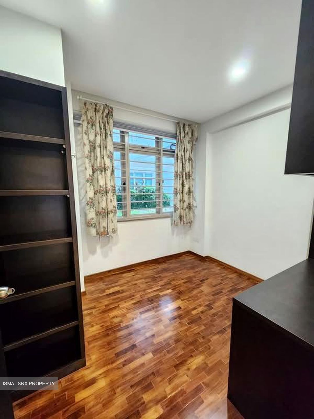 Eastwood Centre (D16), Apartment #588875741